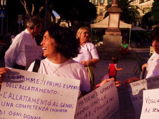 Manifestazione a Cagliari per la Settimana Mondiale dell’Allattamento Materno