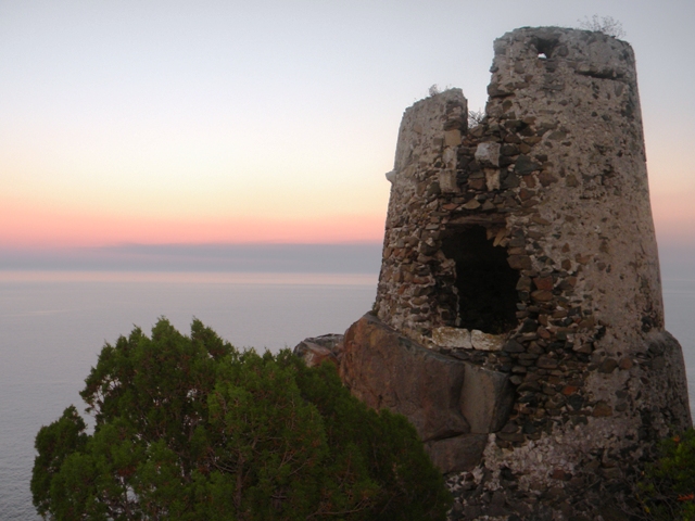 Torre del diavolo all'imbrunire