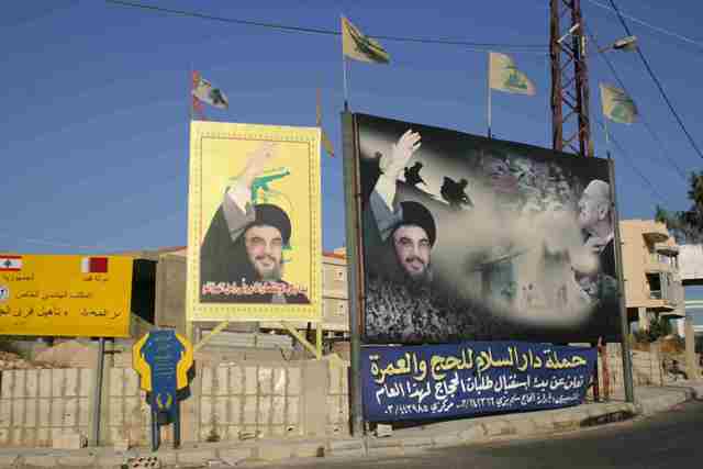 Propaganda Hezbollah lungo le strade del Sud del Libano