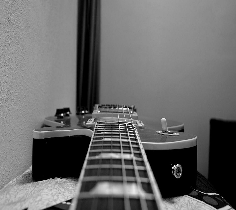 chitarra in quarantena isotta