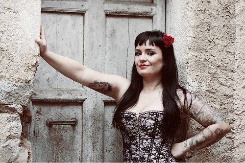 Claudia Aru