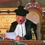 “Processo alla statua di Carlo Felice”, vince il no alla rimozione