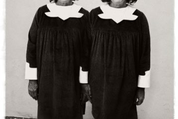 Diane Arbus / Identical Twins, Roselle, New Jersey (1967), 2014 © Sandro Miller / Courtesy Gallery FIFTHY ONE, Antwerp