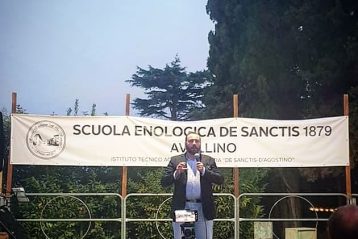 L'intervento di Gaetano Cataldo all scuola enologica di Avvellino