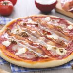 Pizza speck e noci: la ricetta gustosa
