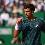 Festa Musetti: rimonta Tsitsipas a Montecarlo. Ora c’è De Minaur in semifinale